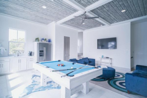 Beauty and the Beach by AvantStay Rooftop w Gulf Views Pool Access